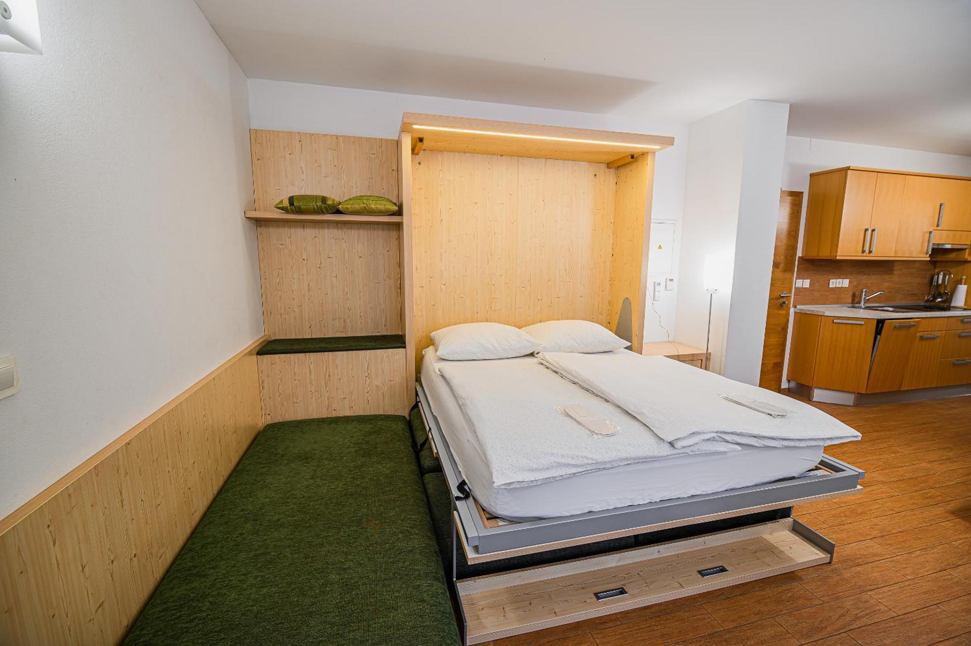 Apartments Maleric With Indoor Pool And Wellness Dragatus Room photo
