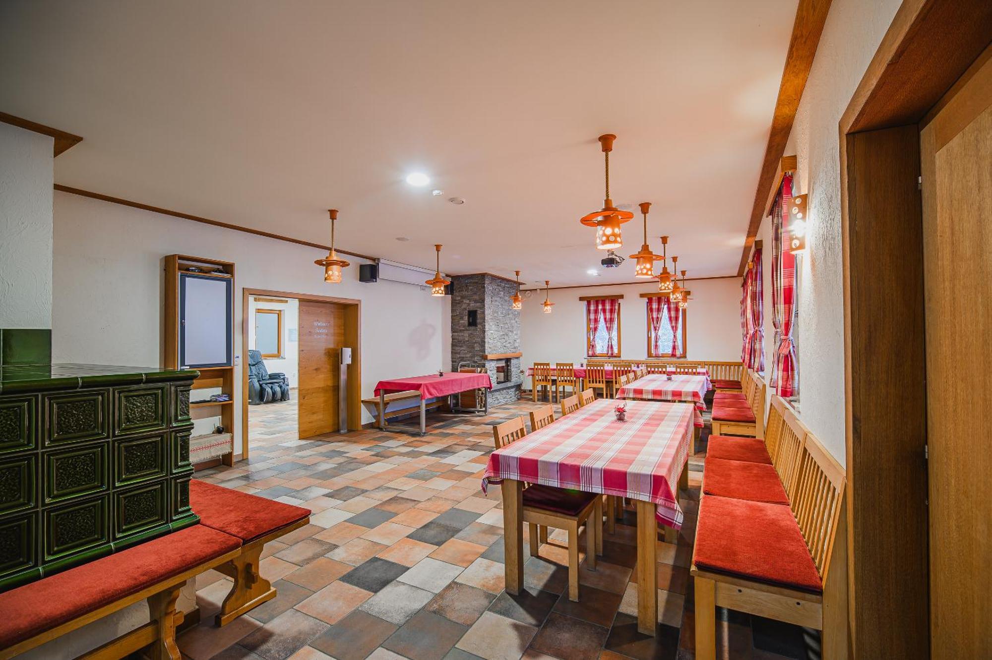 Apartments Maleric With Indoor Pool And Wellness Dragatus Exterior photo