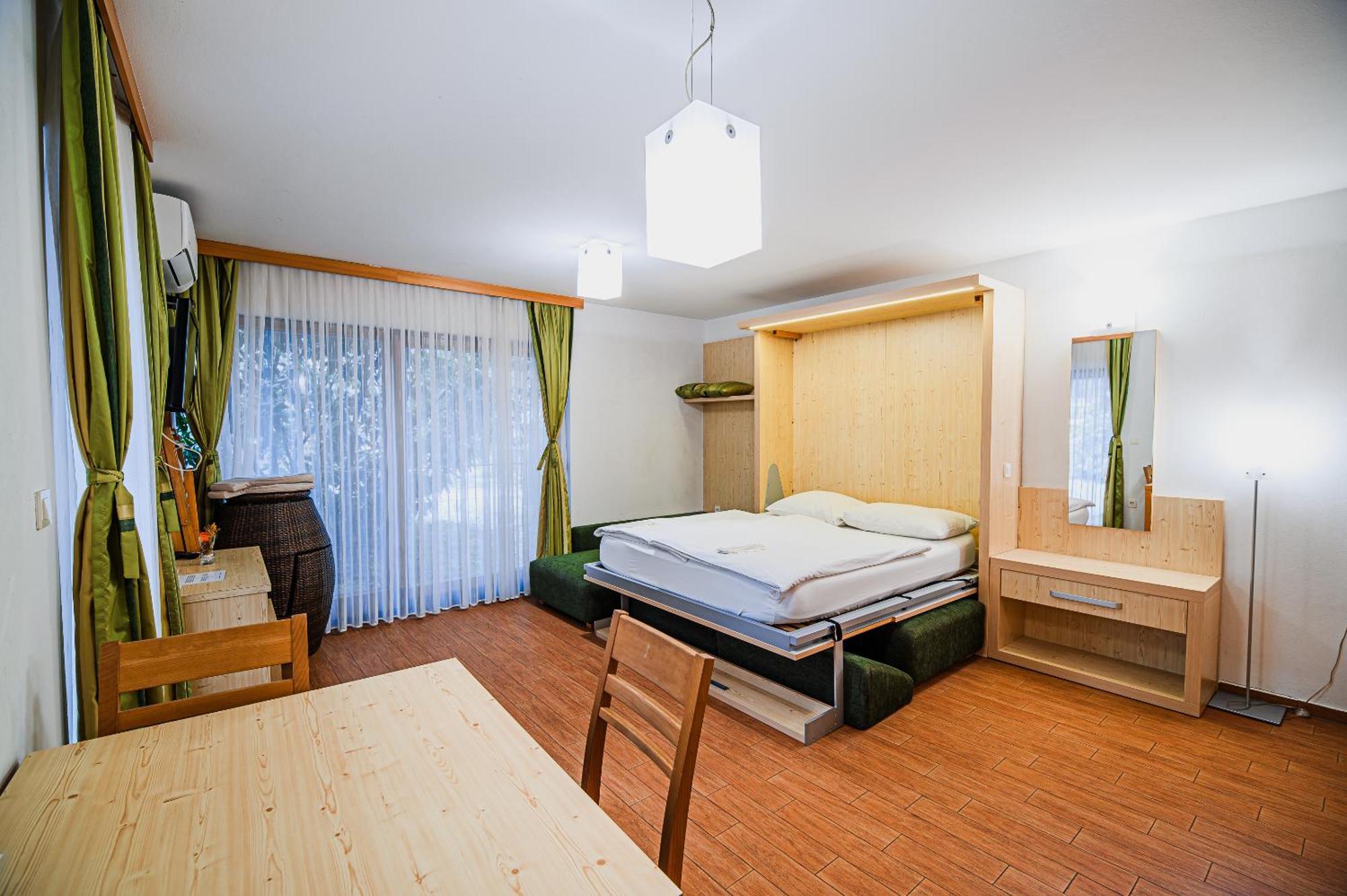 Apartments Maleric With Indoor Pool And Wellness Dragatus Room photo